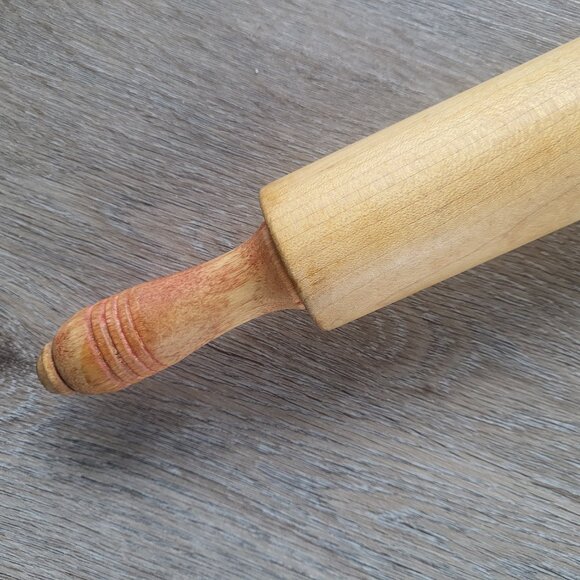 Julia Child Bundle: 1st Edition Cookbook & Wooden Rolling Pin - Picture 14 of 16